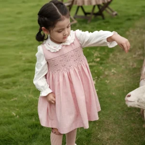 Ins Handmade Flower Girls Dress Vest Handmade Smocking Wrap Dress Cute A Version Pink Sweet Infant Princess Boutique Dress